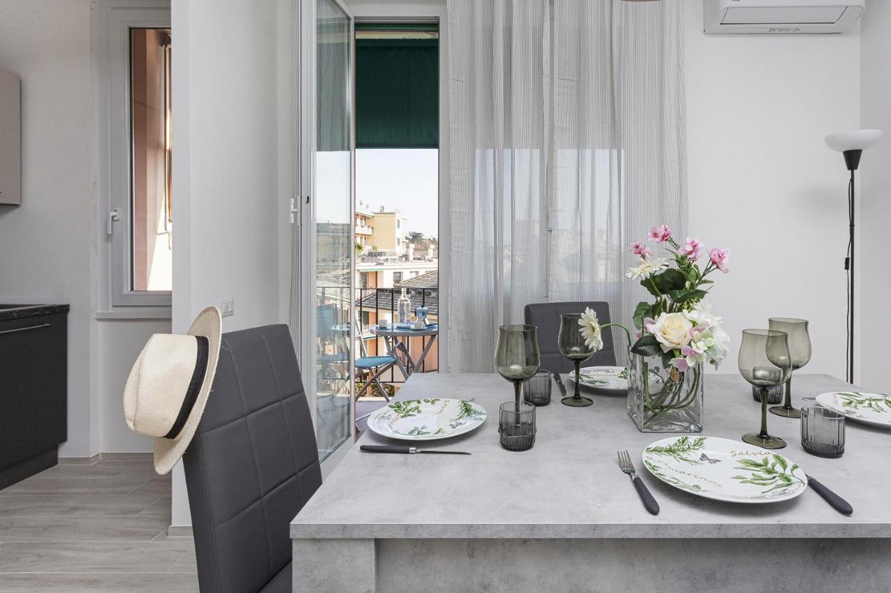 Contemporary Apartment In Sturla By Wonderful Italy Genoa Bagian luar foto